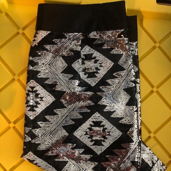 The Limited sequin skirt - Picture 5 of 5